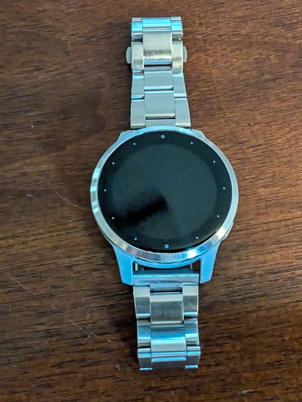 Garmin Vivo active 4 Smartwatch Including many Accessories